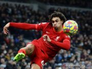 Alexander-Arnold Absen Lama karena Cedera Hamstring
