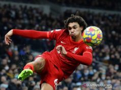 Alexander-Arnold Absen Lama karena Cedera Hamstring