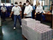Wagub Jateng Kagumi Buruh Rokok PR Sukun Lantunkan Shalawat saat Bekerja