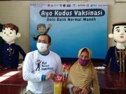 Usai Divaksin, Para Lansia di Kudus ini Dapat Minyak Goreng Gratis