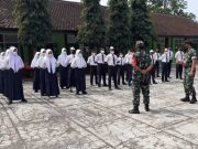 Koramil Secang Bekali Materi Latihan Dasar Kepemimpinan bagi Calon Pengurus OSIS