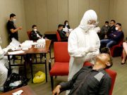 Karyawan Hotel Ciputra Semarang Rutin Tes Antigen demi Kenyamanan Tamu