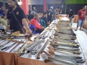 Puluhan Pedagang dan Kolektor Ikuti Bursa Batu Permata, Tosan Aji dan Antikan di Pasar Dargo