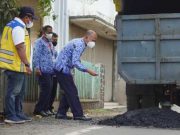 Dian Kristiandi Pastikan Jalan yang Rusak akan Diperbaiki