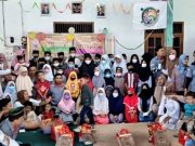 Kumpulan Anak-Anak Pati Santuni 50 Anak Yatim dan Khitankan Dua Anak