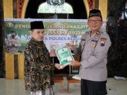 Polres Kebumen Bagikan 850 Kantong Beras Zakat Fitrah ke Warga