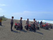 Menjelang Ramadan, Polisi Patroli ke Objek Wisata Pantai