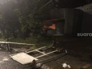 Pos Polisi di Pejompongan Hangus Dibakar Demonstran
