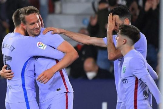 Barcelona Menang Dramatis 3-2 atas Levante