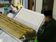 Kisah Penulisan Mushaf Raksasa Masjid Agung Kudus, Dijaga Malaikat