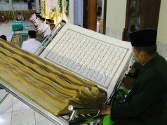 Kisah Penulisan Mushaf Raksasa Masjid Agung Kudus, Dijaga Malaikat