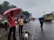 Ganjar Cek Jalur Mudik di Gerbang Tol Kalikangkung dan Alas Roban