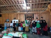 Komunitas Honda PCX Club Indonesia Chapter Magelang Serahkan Bantuan ke Ponpes Wong Eling