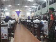 Babinsa Bersama Bhabinkamtibmas Mertoyudan Lakukan Pengamanan Misa Kamis Putih