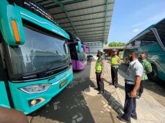 Petugas Gabungan di Blora Periksa Kelayakan Armada Bus Jelang Arus Mudik