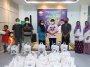 Perempuan Bangsa Berbagi Satu Juta Takjil dan Sembako