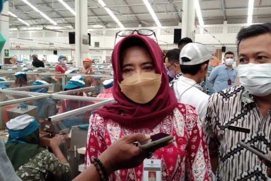 Disnaker Kudus Paksa Perusahaan Tekstil Pinjam Koperasi untuk Bayar THR Karyawannya