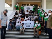 Pertamina Patra Niaga Regional Jawa Bagian Tengah Ajak Anak Yatim Berburu Baju Lebaran