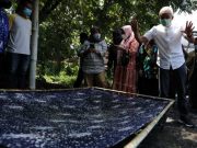 Penyandang Disabilitas di Magetan Belajar Batik Ciprat dari Temanggung