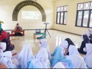 Roadshow Santri SIAP Cara Puskesmas Kedung 1 Kembangkan Hidup Sehat di Pesantren