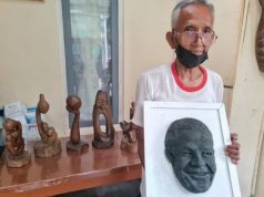 Mbah Yono Membuat Seni Kriya Wajah Ganjar dengan Sistem Tutul Tanah Liat
