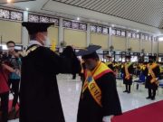 Unisri Mewisuda 491 Sarjana Baru 49 Persen Lulus ‘Cum Laude’