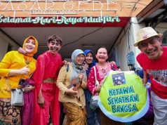 Hari Tertawa Sedunia Diperingati di Pasar Gede Solo dengan Menyanyi Ayo Ngguyu