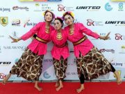 Tiga Siswa Smansaprama Wonogiri Memainkan Tari Nini Thowong