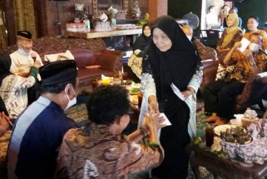 Halalbihalal, Tak Sekadar Bermaafan Tapi Dapat Menghilangkan ‘Senthek Kliwer’