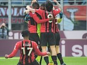 Sikat Verona 3-1, Milan Gusur Inter dari Puncak Serie A