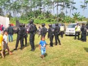 Polsek Bandar Batang Bersama Brimob Pantau Pilkades
