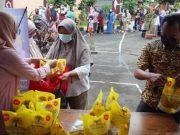 Harga Minyak Goreng Naik, Masyarakat Bisa Apa?