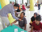PT. Indonesia Power Semarang PGU bersama IZI Jateng Gelar Layanan Kesehatan Korban Banjir Rob