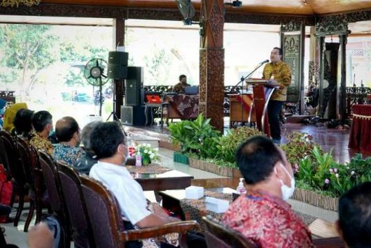 75 PNS Terima SK Pensiun dari Bupati Blora, Diminta Tetap Aktif Berkarya di Tengah Masyarakat