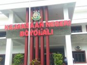 Terkendala Sinyal Internet Sidang Online Kasus Penangkapan Penjual HP Warga Surakarta di Kejari Boyolali Ditunda