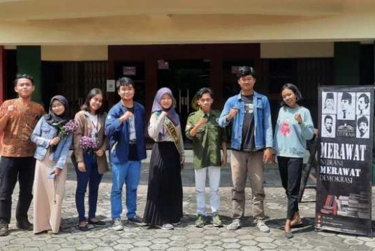 Dari Diskusi Publik USM, Konsumen Diminta Cerdas Memilih Jamu