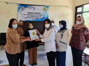 Peringati Lustrum Ke-7, Ibu-ibu USM Gelar Bakti Sosial