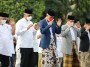 Warga Antusias Shalat Id di Simpanglima Bareng Ganjar