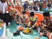 Sedekah Laut di Pantai Morodemak Diikuti Wabup