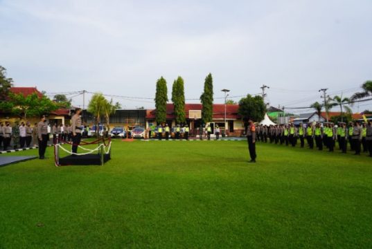 Kapolres Batang Pimpin Apel Gelar Pasukan Operasi Patuh Candi 2022