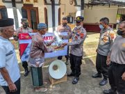 Sambut HUT Ke-76 Bhayangkara, Polsek Batang Kota Bakti Sosial