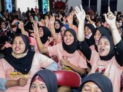 Ribuan Emak-emak se Jateng Gelar Deklarasi Ganjar Presiden di Kudus