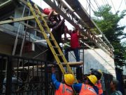 Diduga Keselamatan Kerja Kurang Layak, Pekerja Konstruksi Tersengat Listrik di Gayamsari Semarang