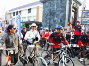 Ribuan Warga Semarang Meriahkan Sepeda Santai Peringatan Hari Bhayangkara Ke-76 Polda Jateng