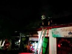 Diduga Listrik Konslet, Kios dan Warung Terbakar