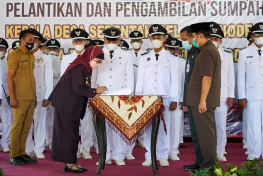 Pj Bupati Batang Minta Kades Terpilih Taati Penggunaan ADD