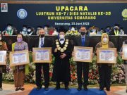 Dies Natalis Ke-35, Rektor Beri Penghargaan Pendiri USM