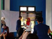 Tim PkM Mahasiswa USM Beri Pelatihan Fotografi Produk bagi UMKM Kampung Pelangi