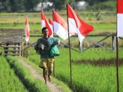 Berdiri Tegap Nyanyikan Indonesia Raya, Petani di Bergas Lor Curi Perhatian Ganjar