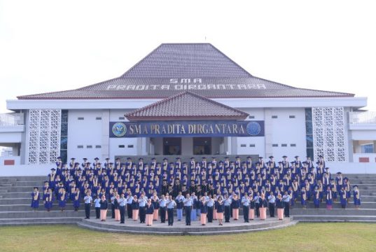 KSAU Marsekal Fadjar Prasetyo Hadiri Wisuda 148 Lulusan SMA Pradita Dirgantara